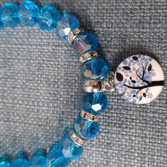 Bracelet Blue Crystal Tree of Life Charm Stretch Elastic Strength Symbol Pretty - Picture 2 of 3